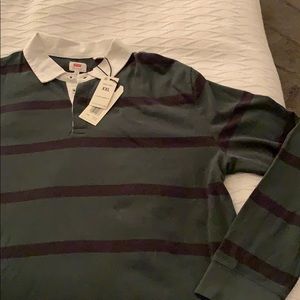 Long sleeve polo shirt black and green color